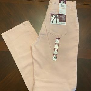 Gloria Vanderbilt light pink jeans. size 10 Long   NEW with tags